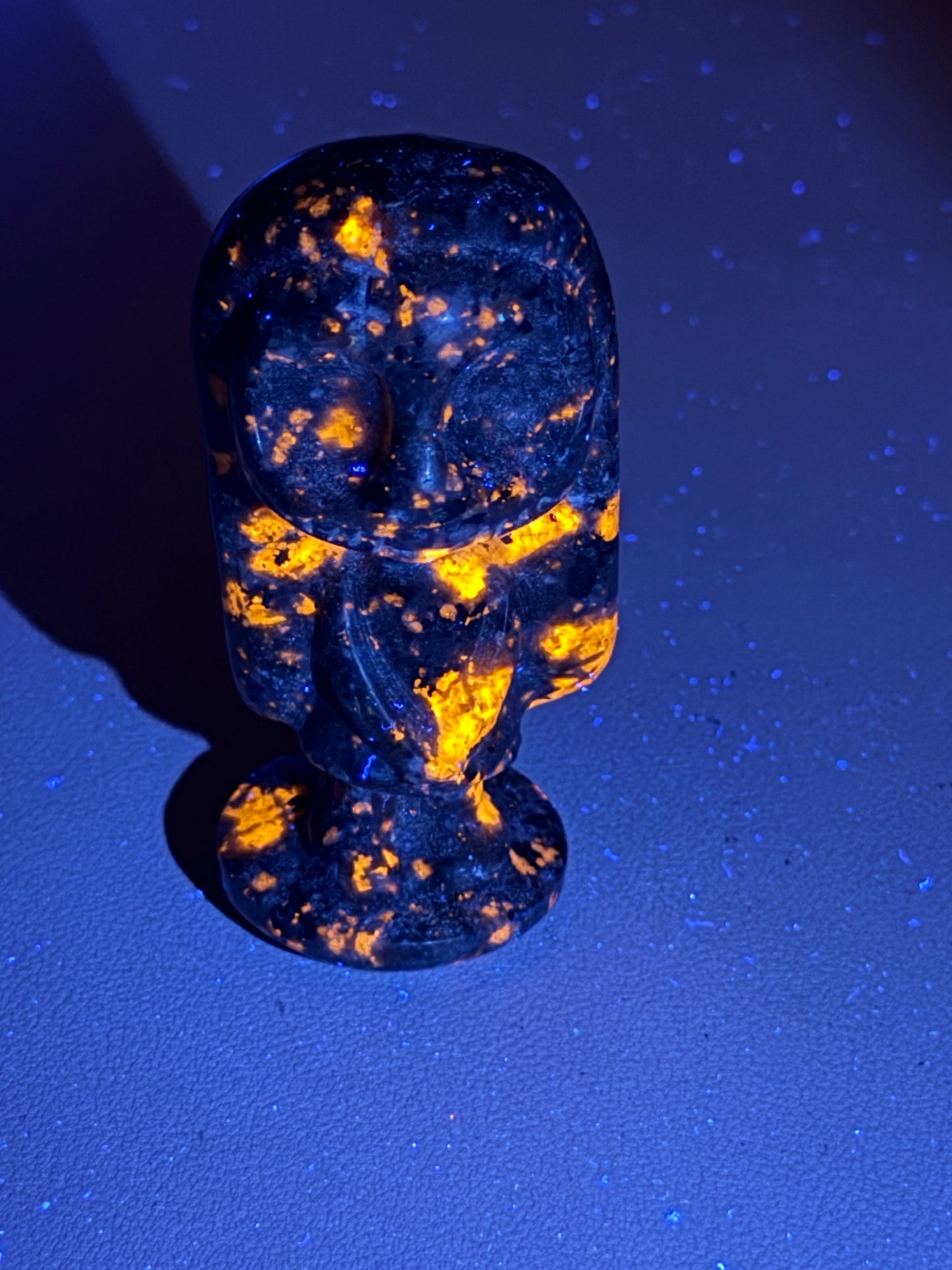 Yooperlite Sally (UV Reactive)