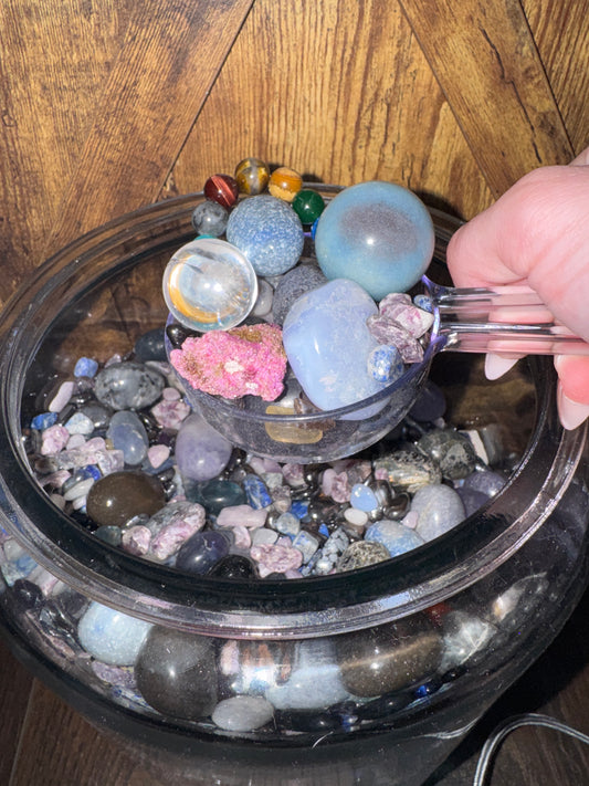 Galaxy Crystal Confetti Scoop image 0