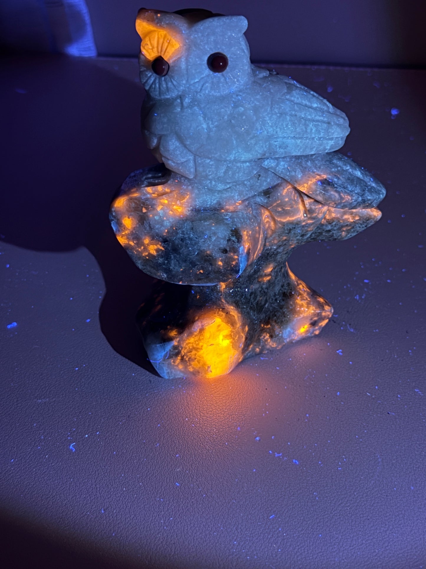 Hackmanite Owl (UV Reactive)
