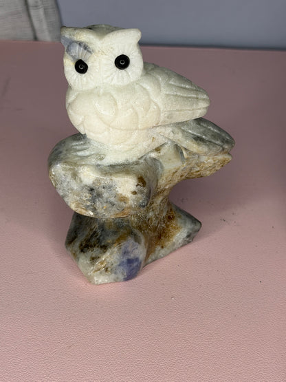 Hackmanite Owl (UV Reactive)