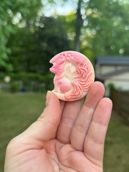 Conch Shell Nine Tail Fox Carving Pendant