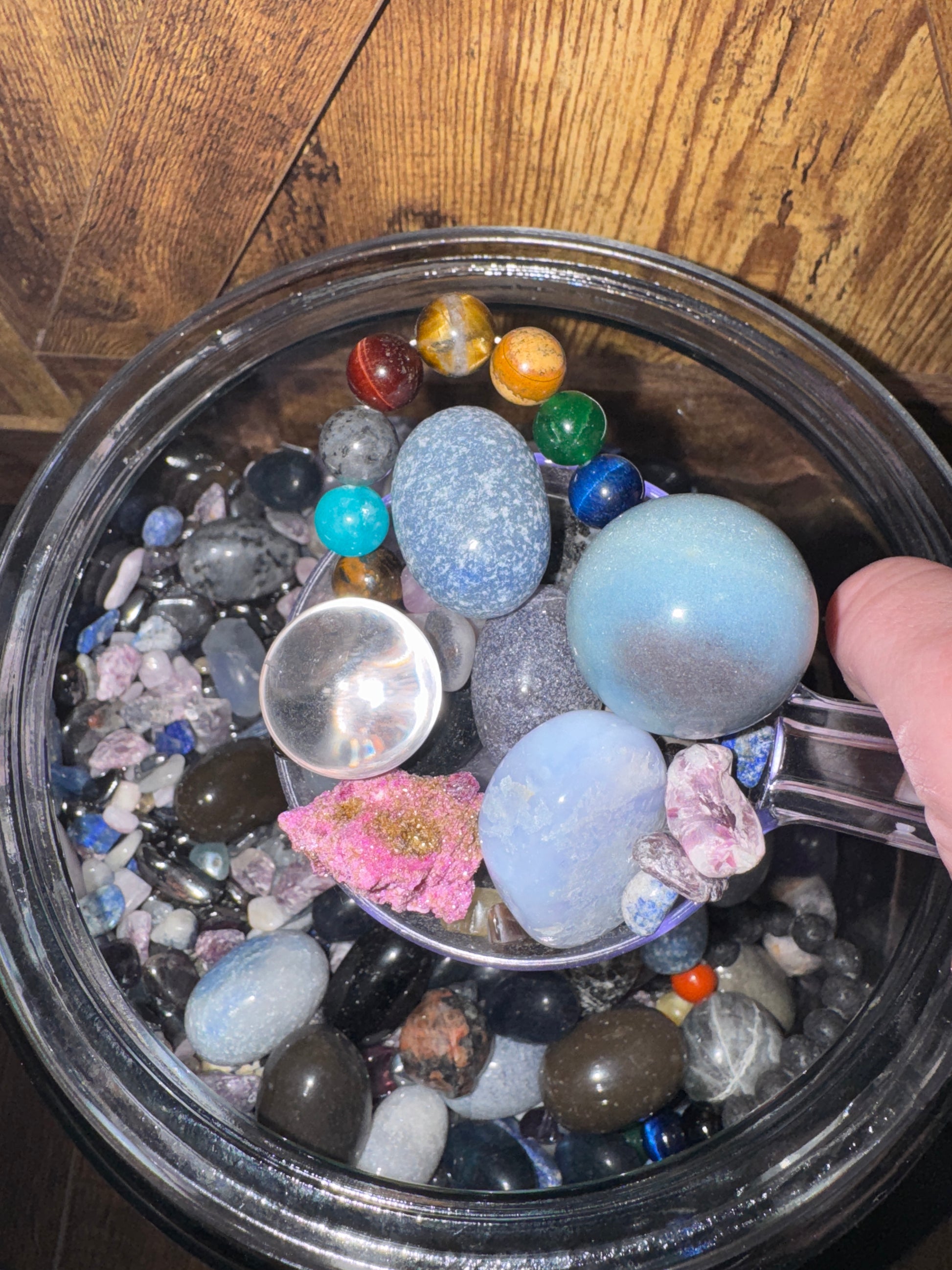 Galaxy Crystal Confetti Scoop image 1